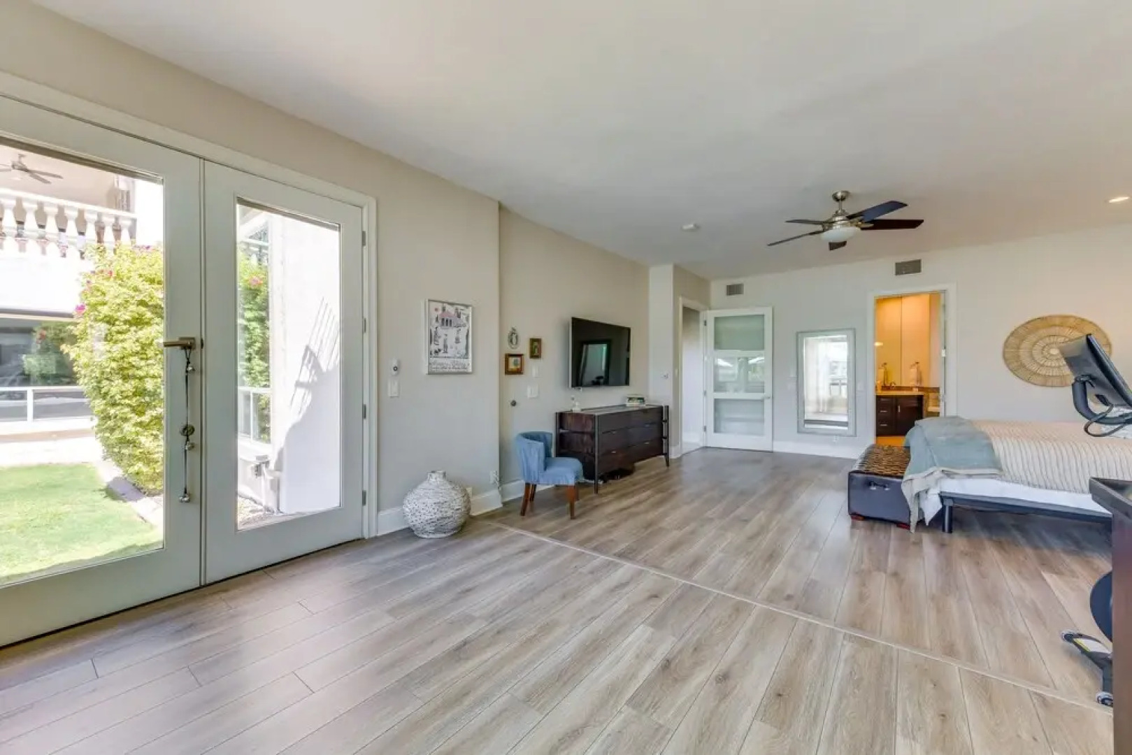 Waterfront Luxury Gilbert Retreat w/ Pool & Spa!