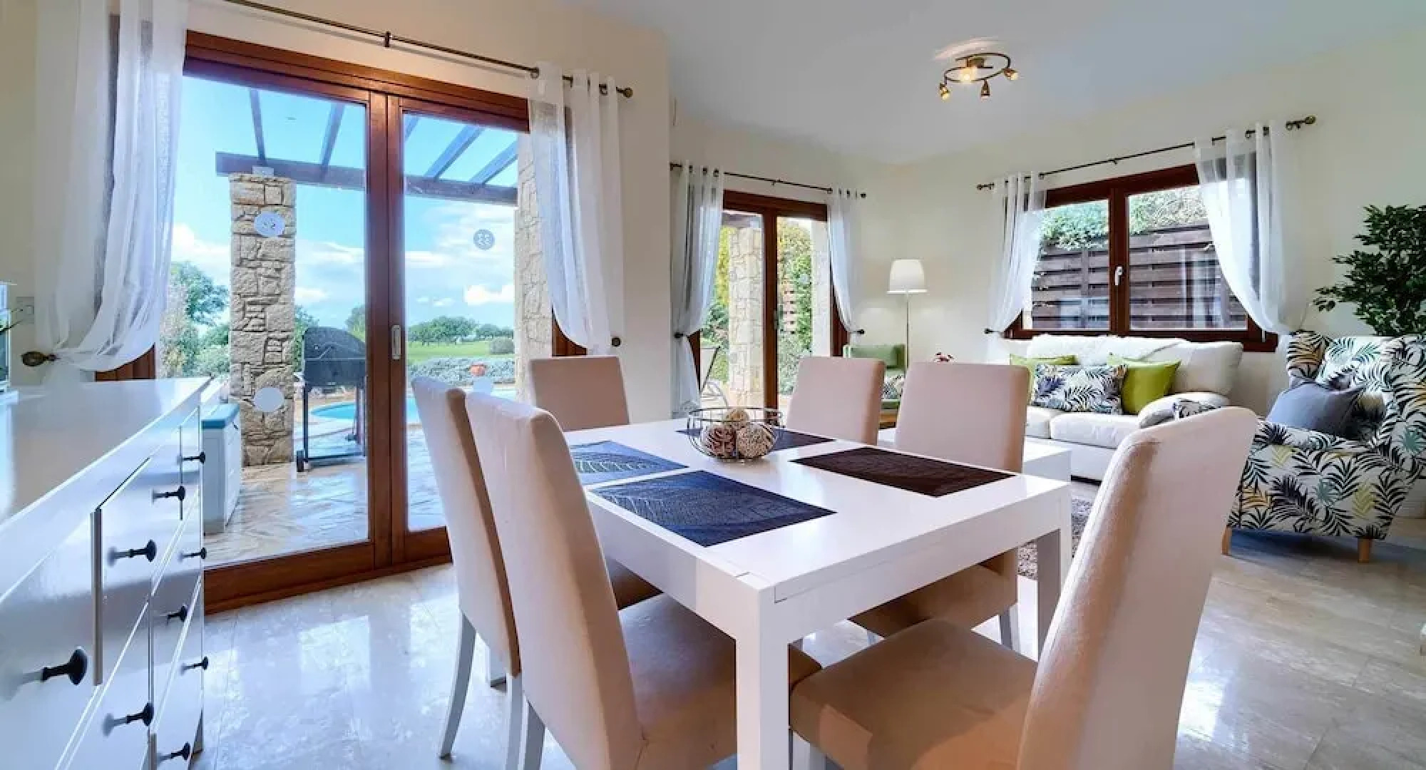 Lovely 2 bedroom Villa Kornos HG33 with private pool and golf course views, In the heart of Aphrodite Hills, near resort centre