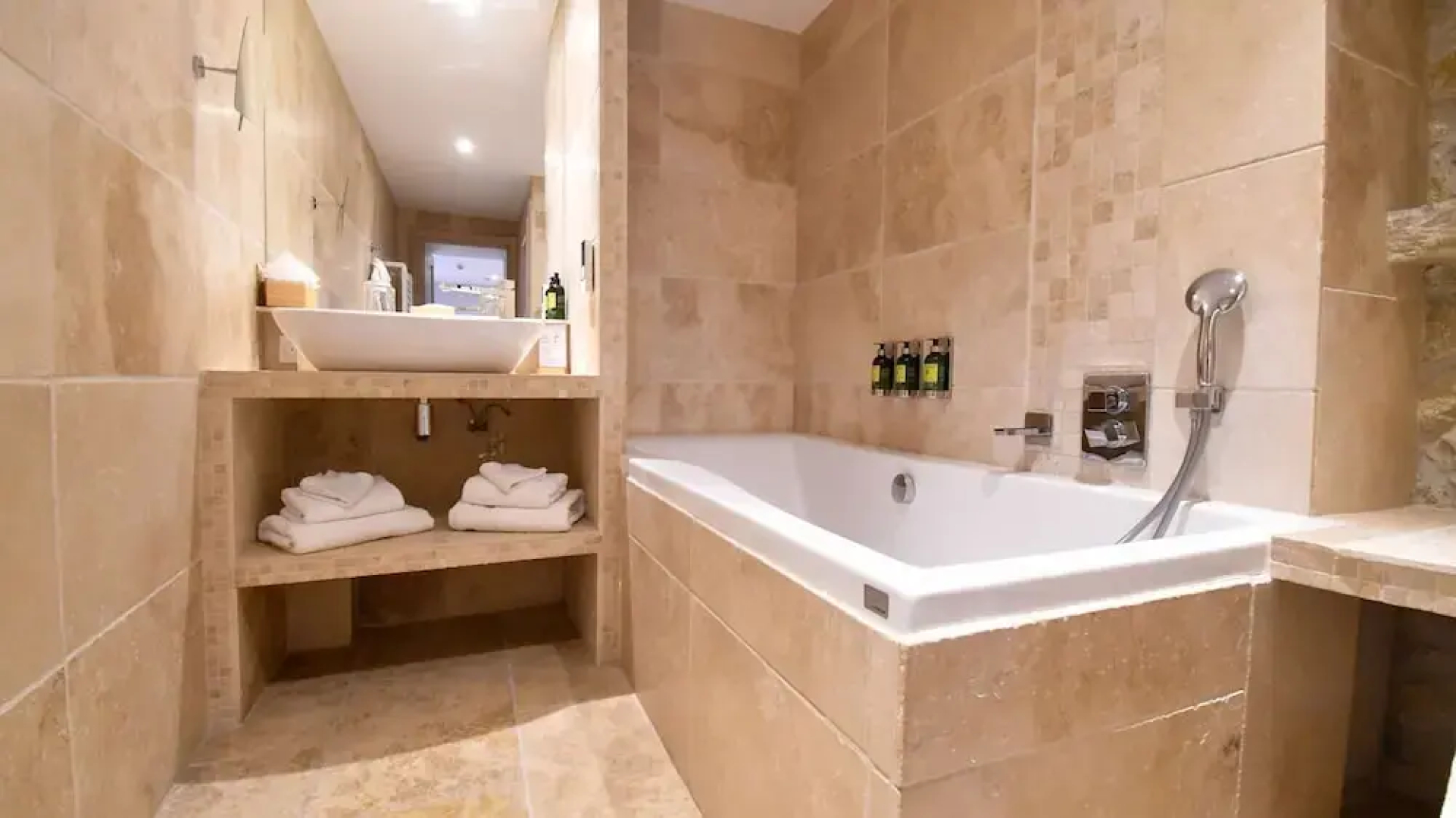 Domaine Ribiera, Hotel 5 Etoiles, SPA & Golf - Forcalquier