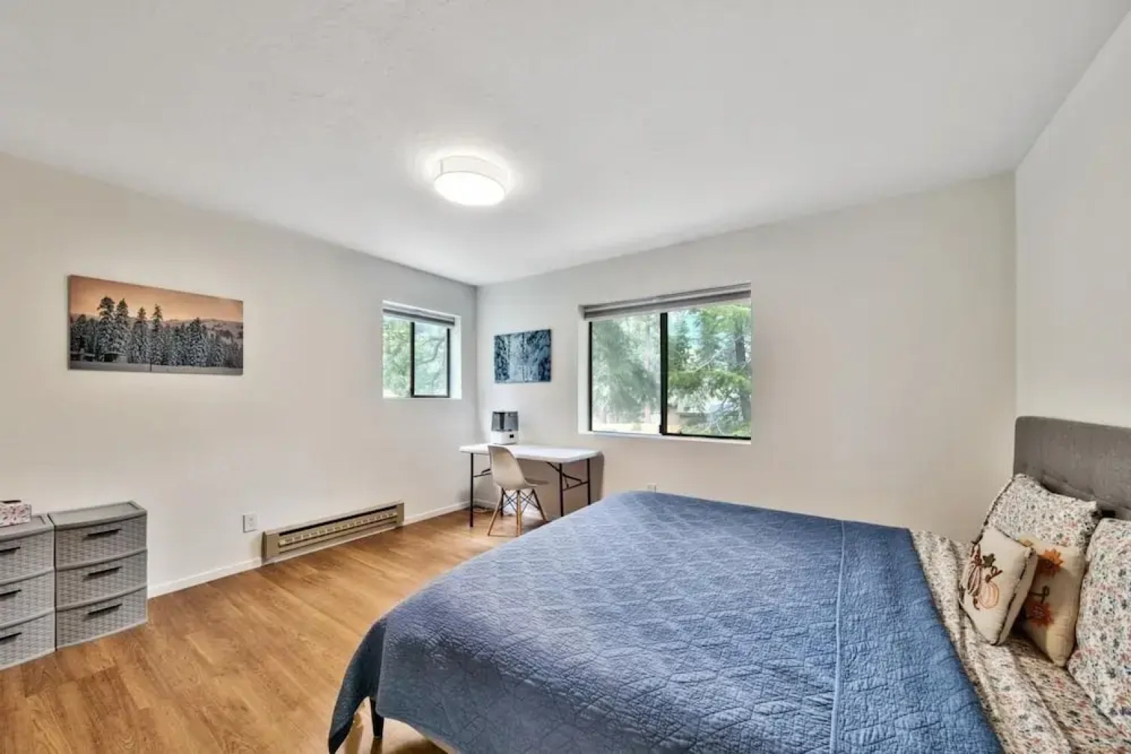 3685s River View Retreat 4 Bedroom Home by RedAwning