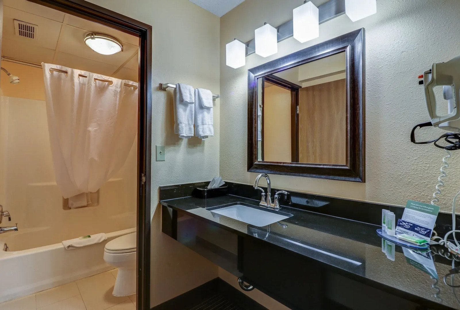 Hotel Wave Rehoboth Beach