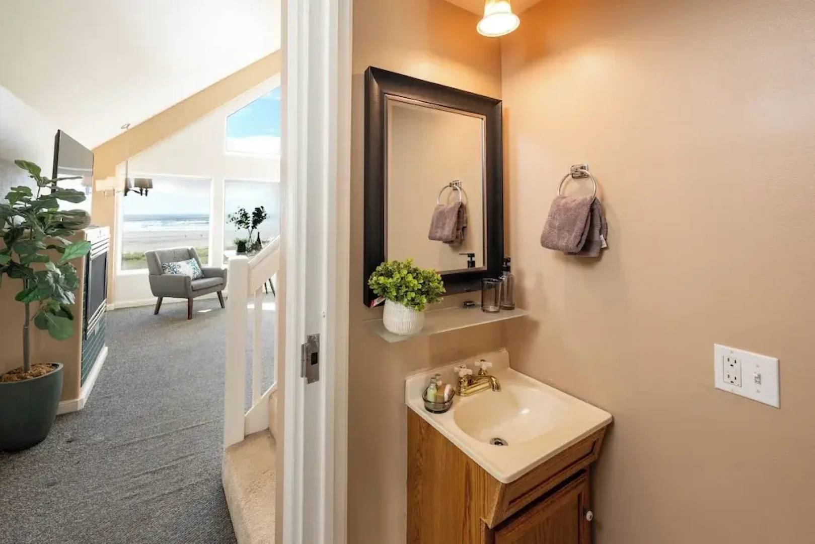 Seaside Oceanfront Inn