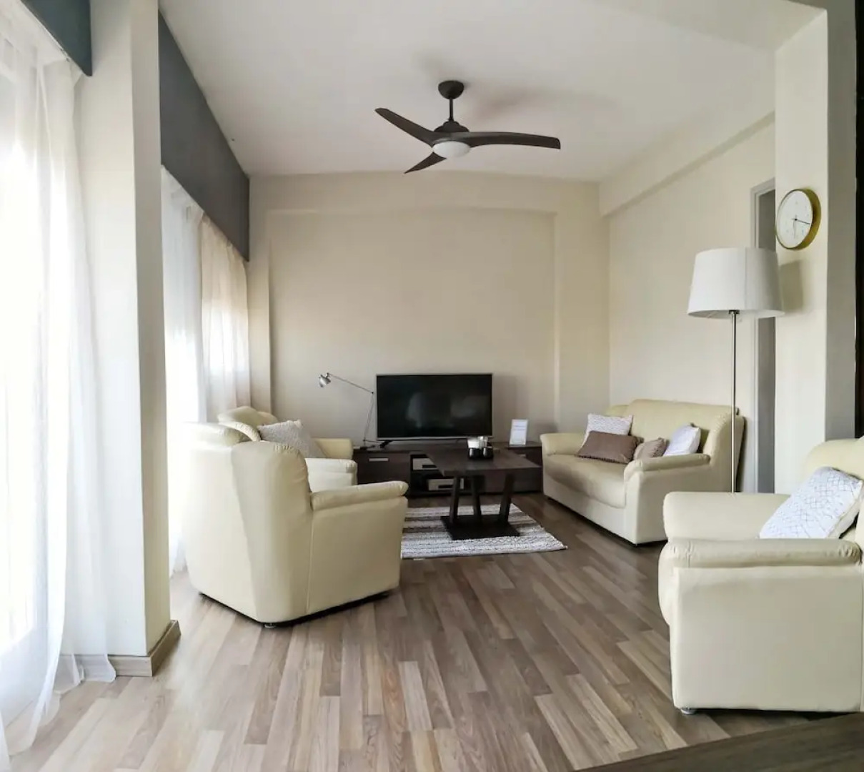 The Bridge-House Apartment