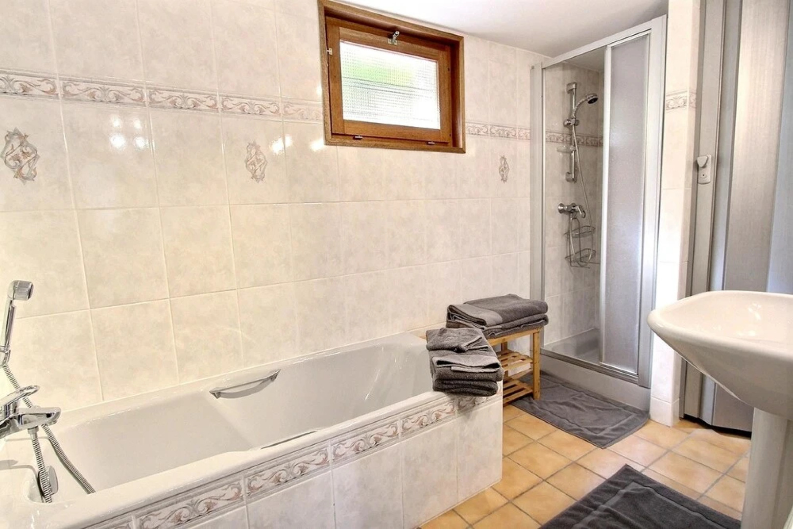 Chalet With 2 Bedrooms in Évian-les-bains, With Wonderful Mountain Vie