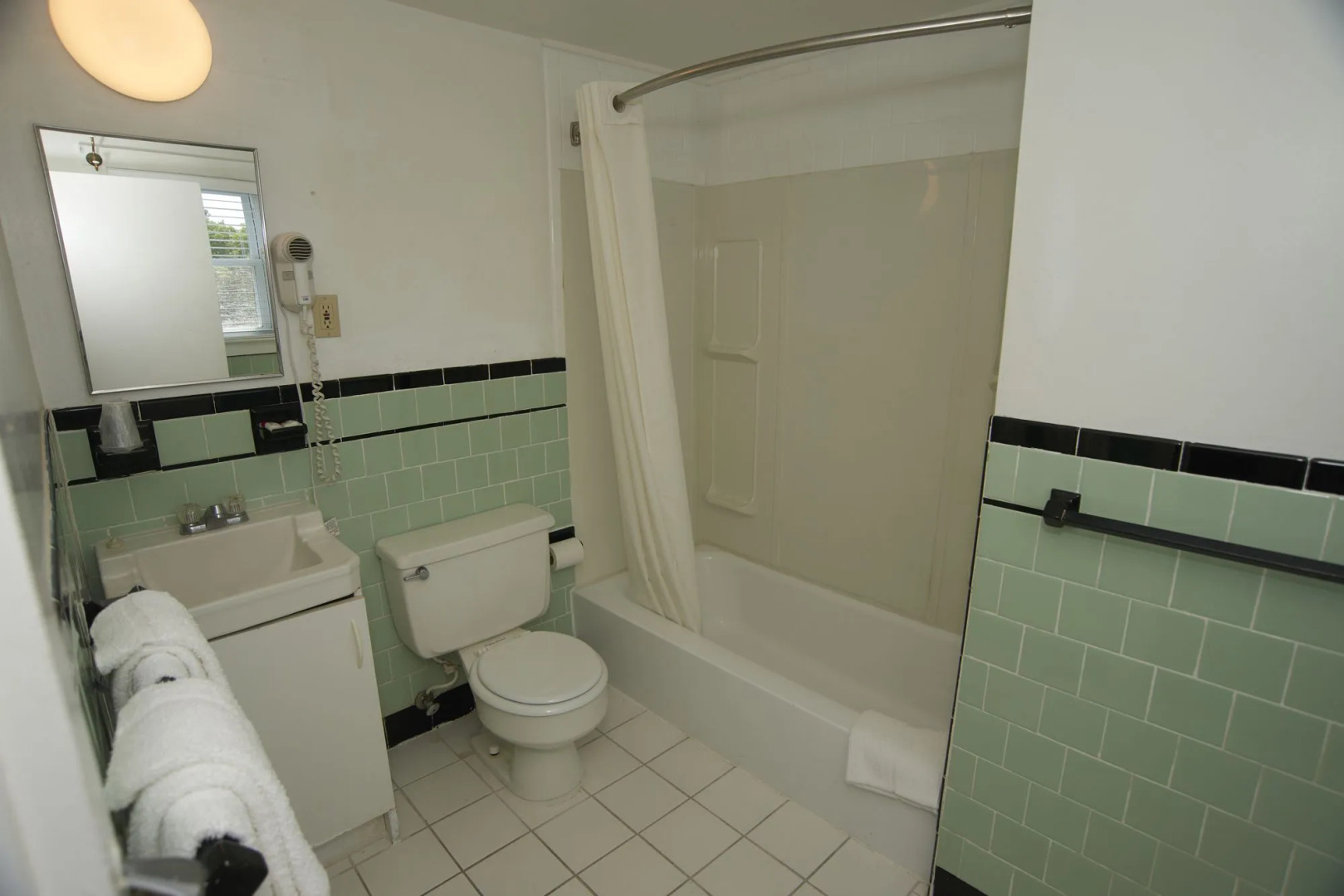 Knights Inn  Centerville MA