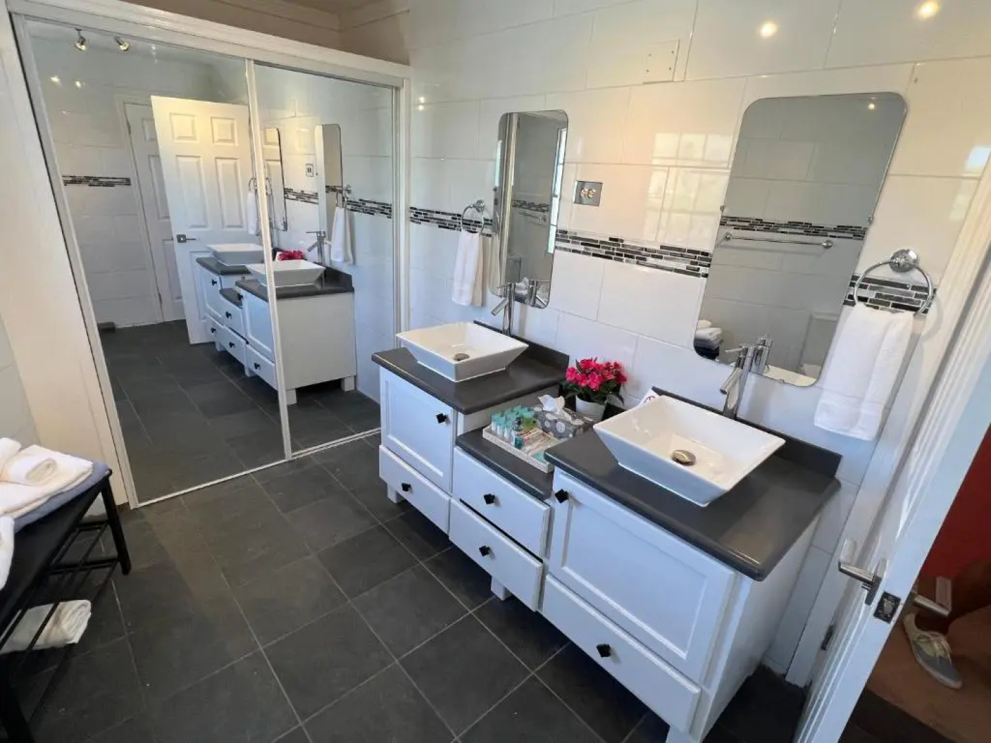 Spacieux Duplex de 3 chambres à Gd Case