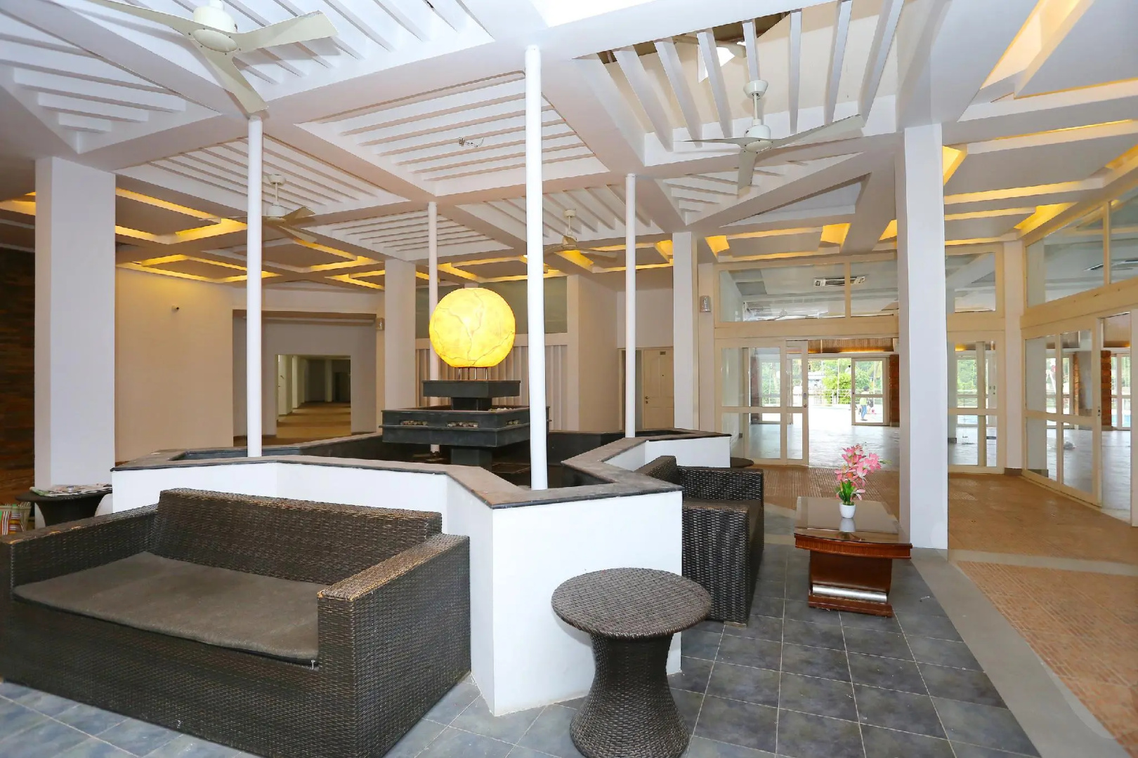 Capital O 29855 Island Inn