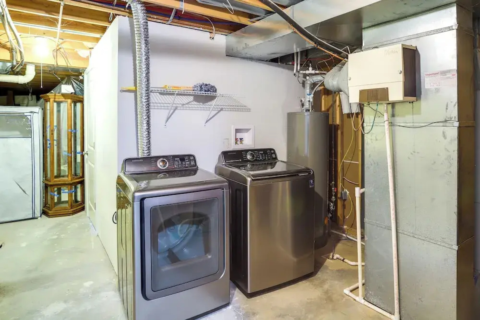 South Bend Area Vacation Rental 8 Mi to Notre Dame