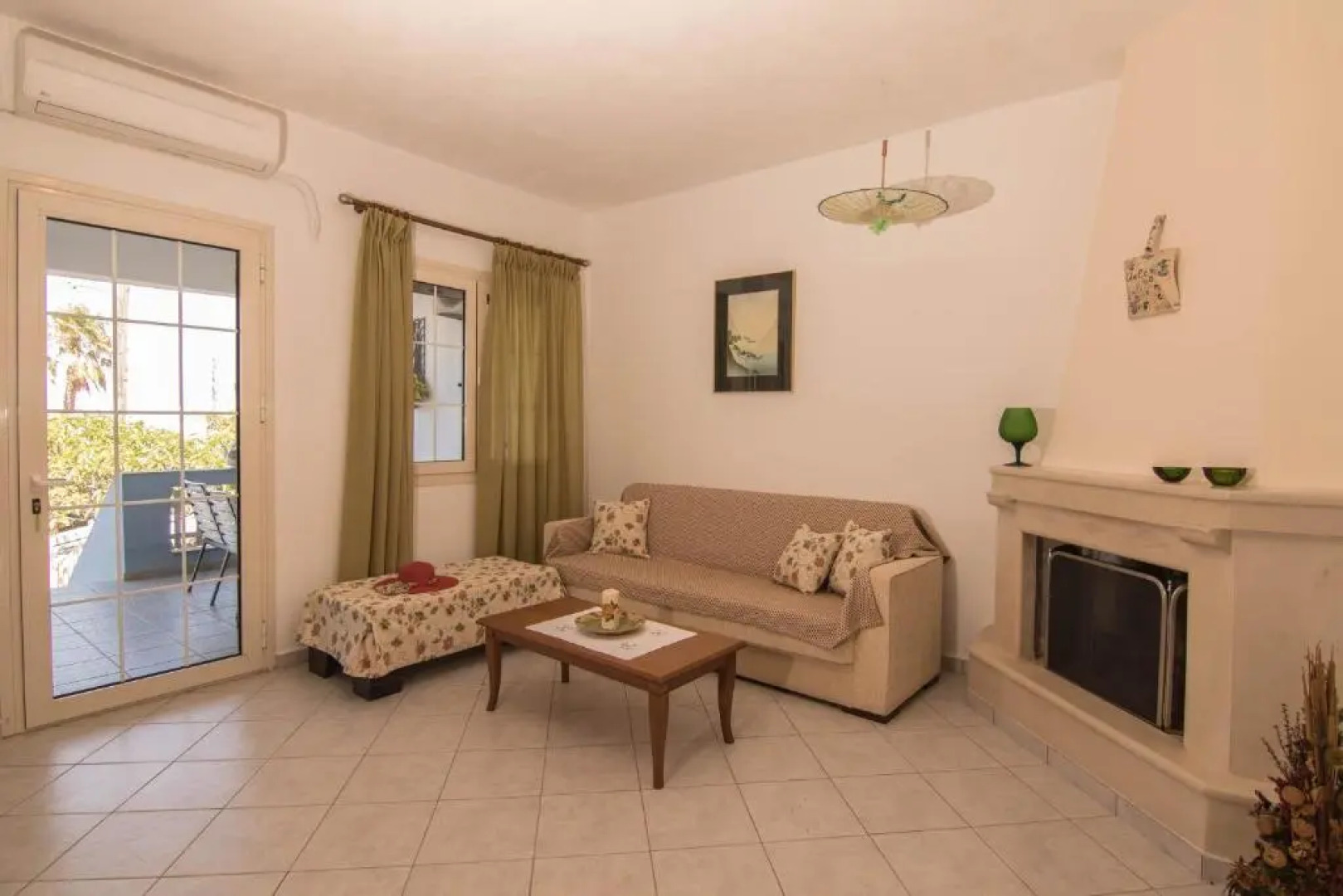 Fedra Apartments, View, Free Parking, 2mins to Beach