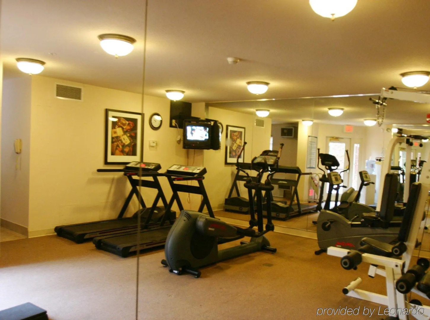 Staybridge Suites Tysons - McLean by IHG