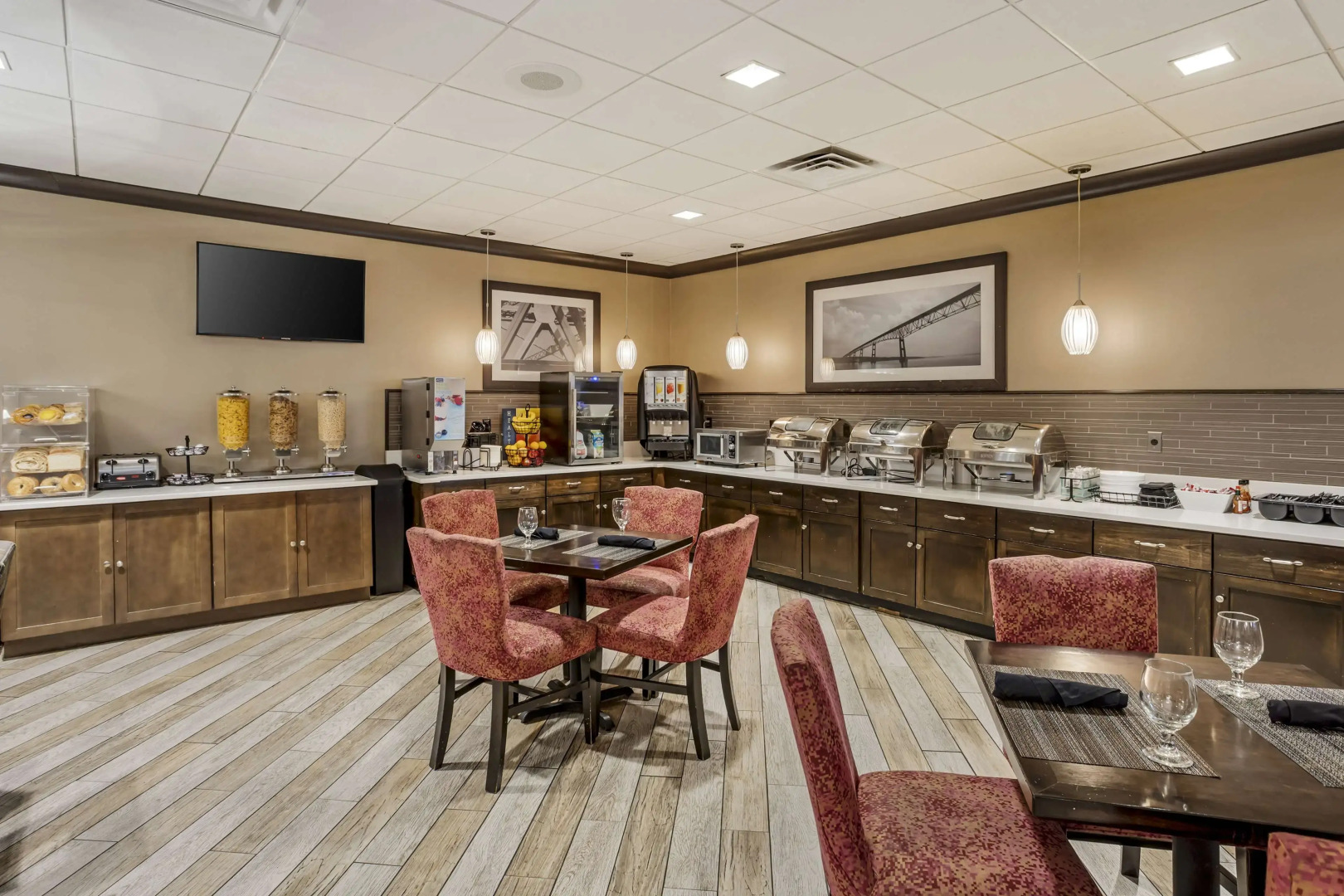 Best Western Plus Kingston Hotel And Conference Center