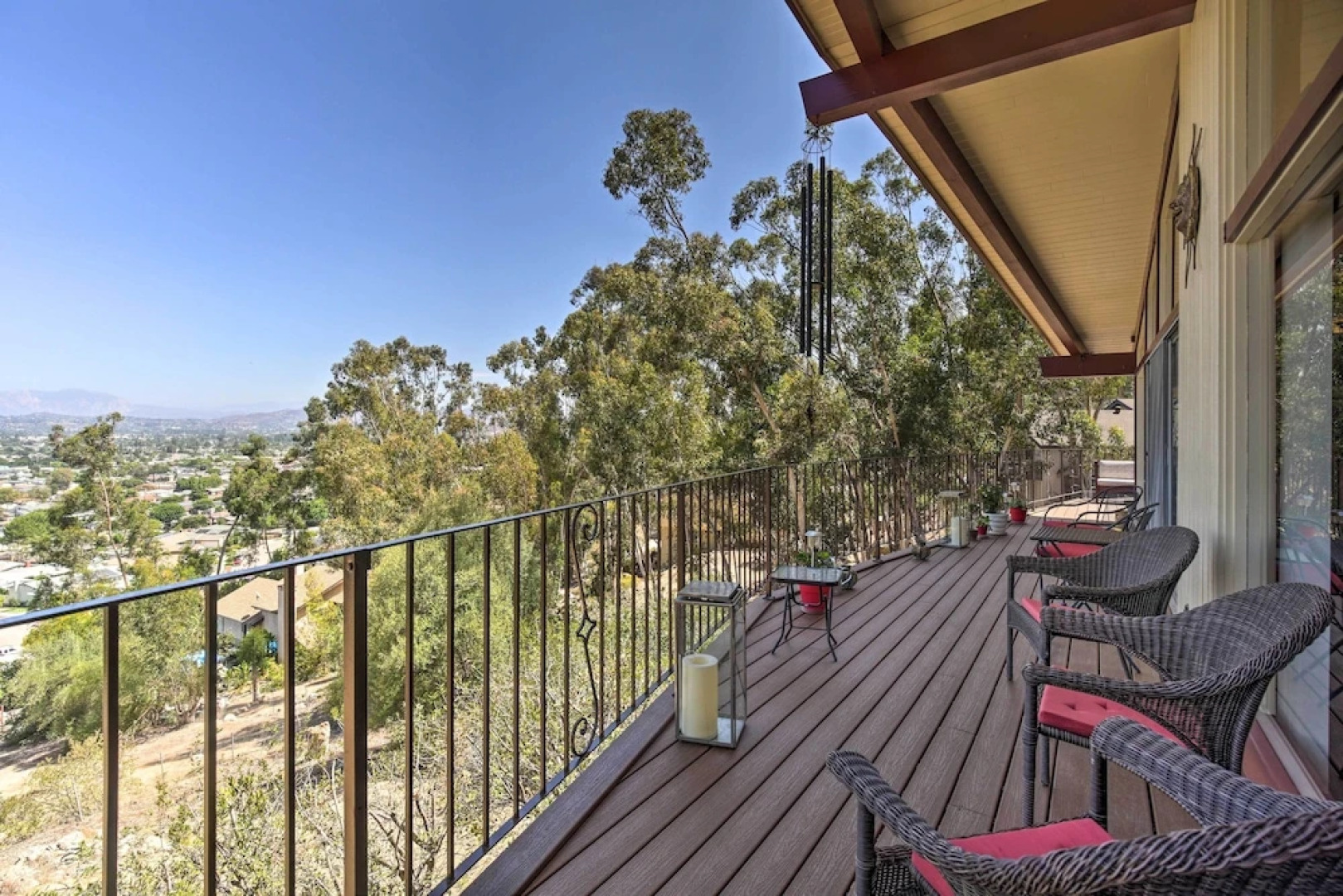 Colorful El Cajon Gem: Deck, Garden & Valley Views