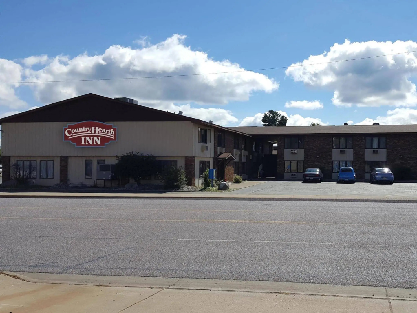Country Hearth Inn Iron Mountain