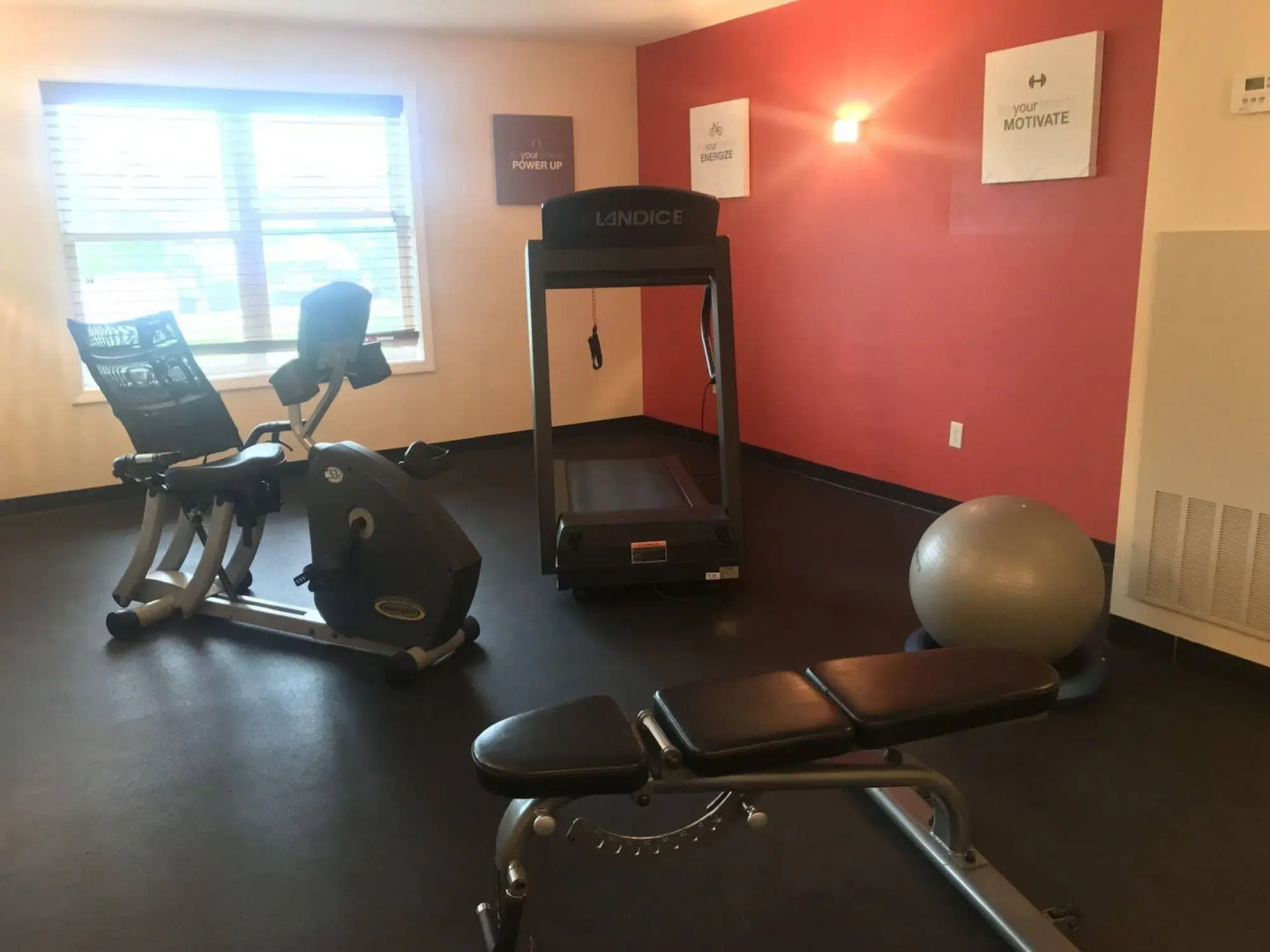 White River Inn and Suites