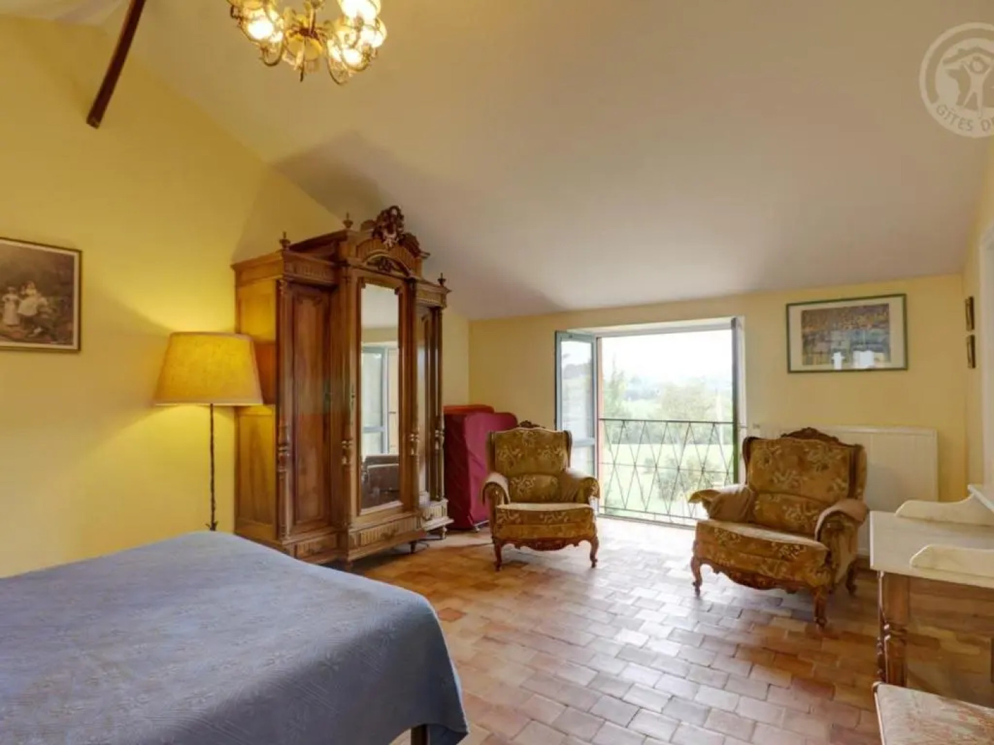 House Gite 5 Personnes la Vache Sur Le Toit : Le Gîte.