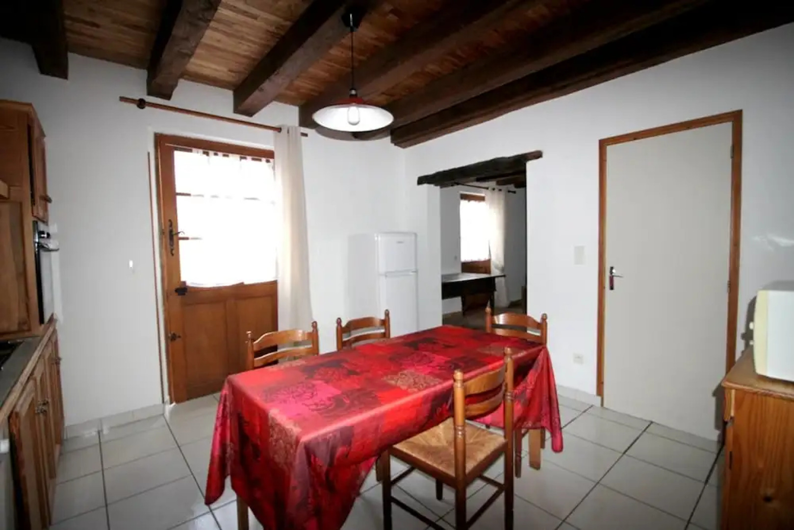 House With 2 Bedrooms in Beynac-et-cazenac, With Pool Access and Furni