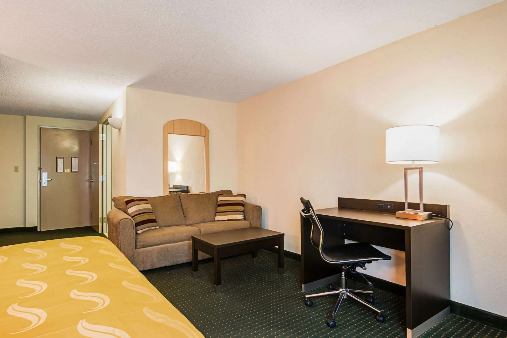 Quality Suites Atlanta Airport East