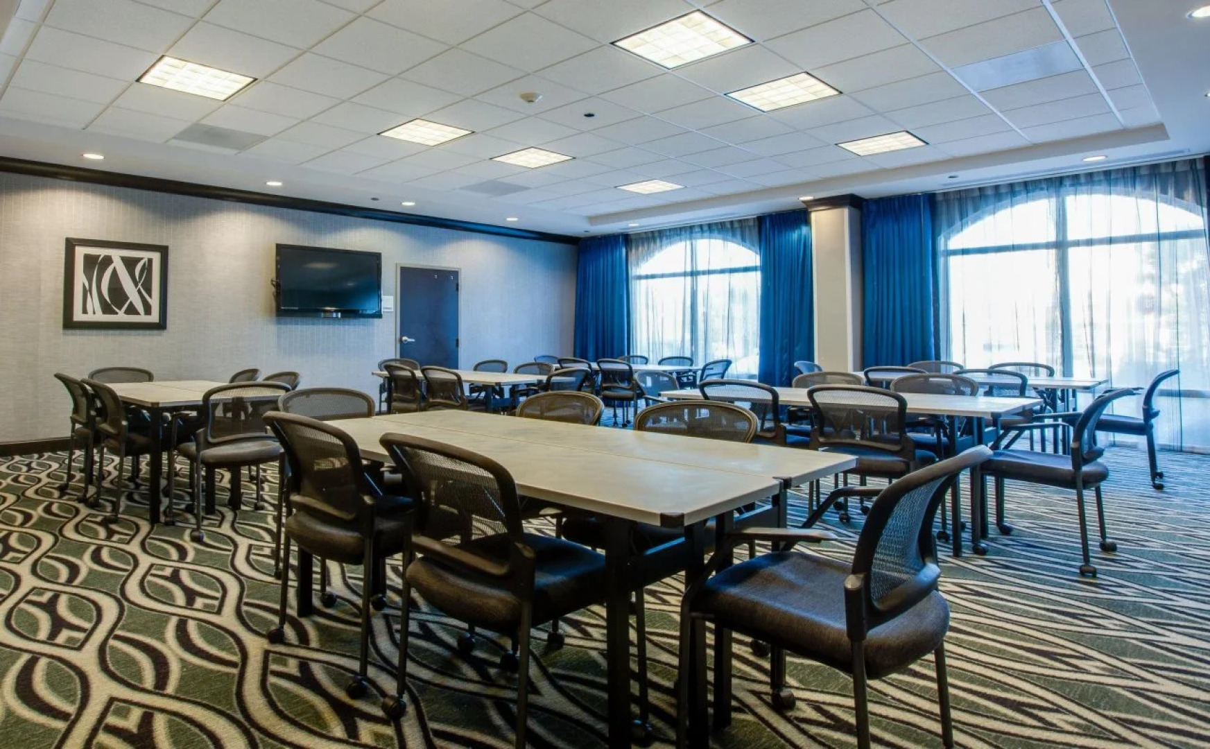 Holiday Inn Express & Suites Charleston Arpt-Conv Ctr Area