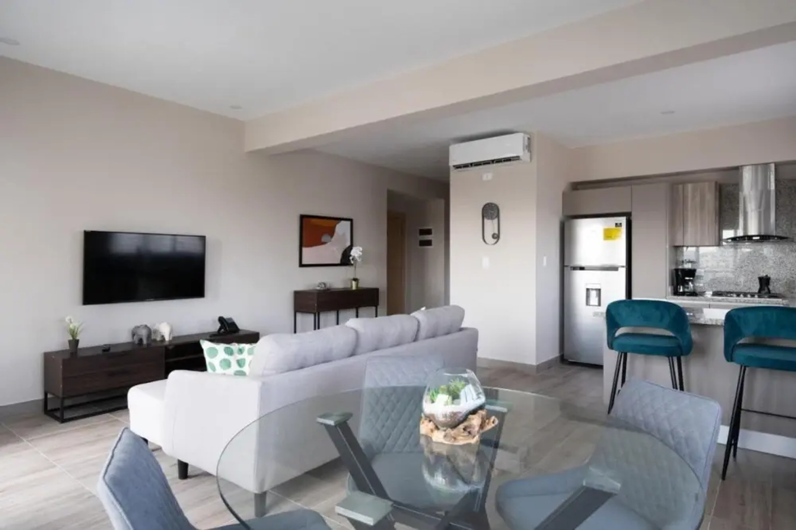 Breakfast Included - 2 Bedrooms - RL1 707