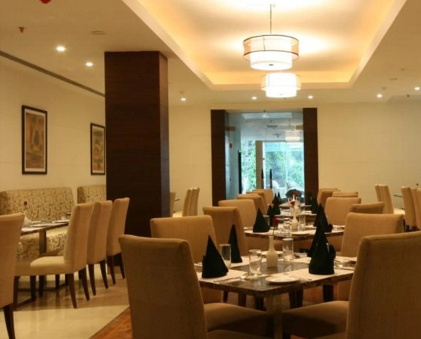 Four Points by Sheraton Vadodara