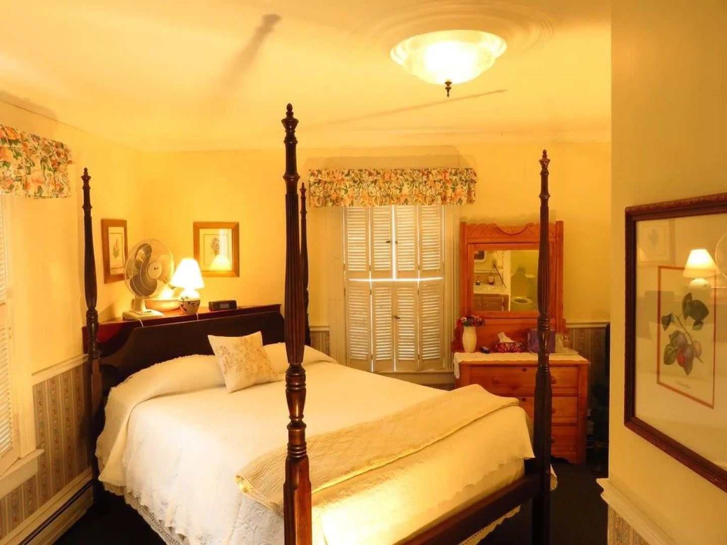 The Tuna Blue Inn and Restaurant