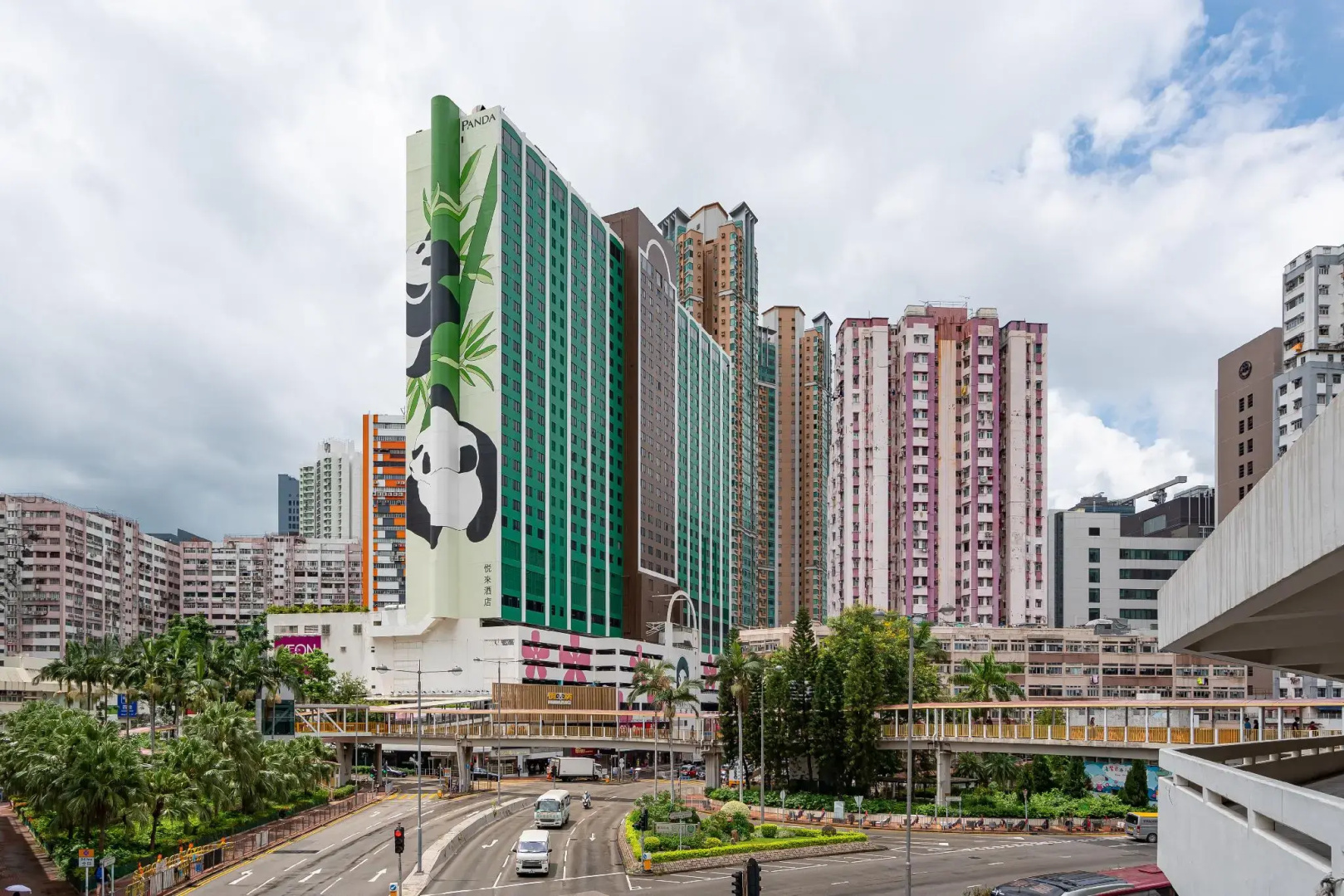 Panda Hotel