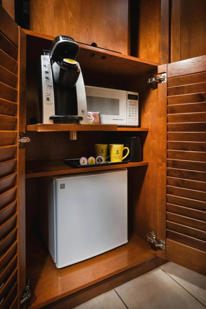 Staypineapple, Watertown Hotel, University District Seattle