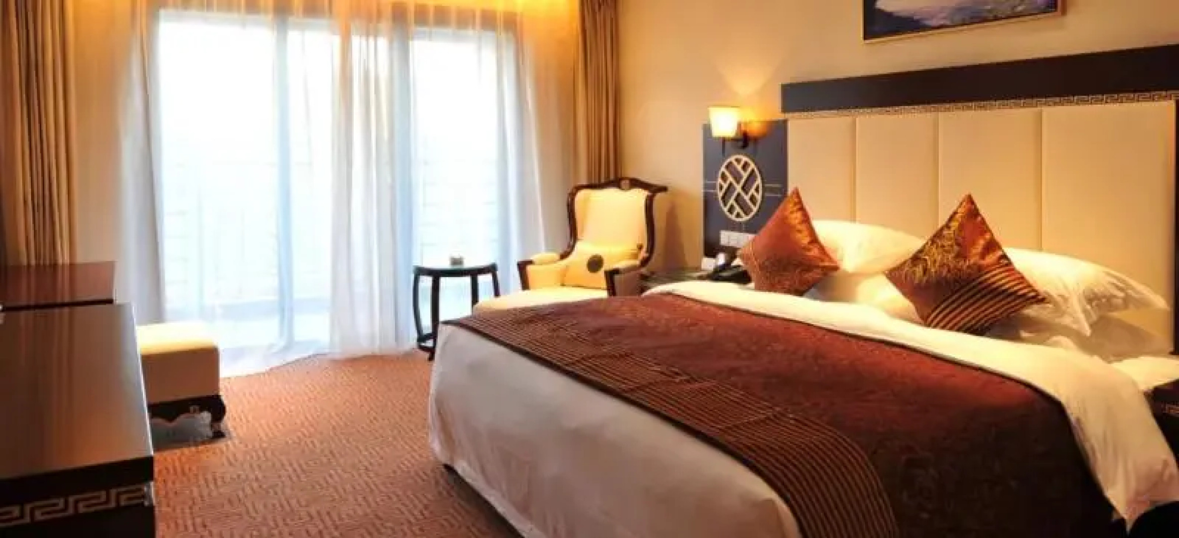 Wudangshan Jianguo Hotel