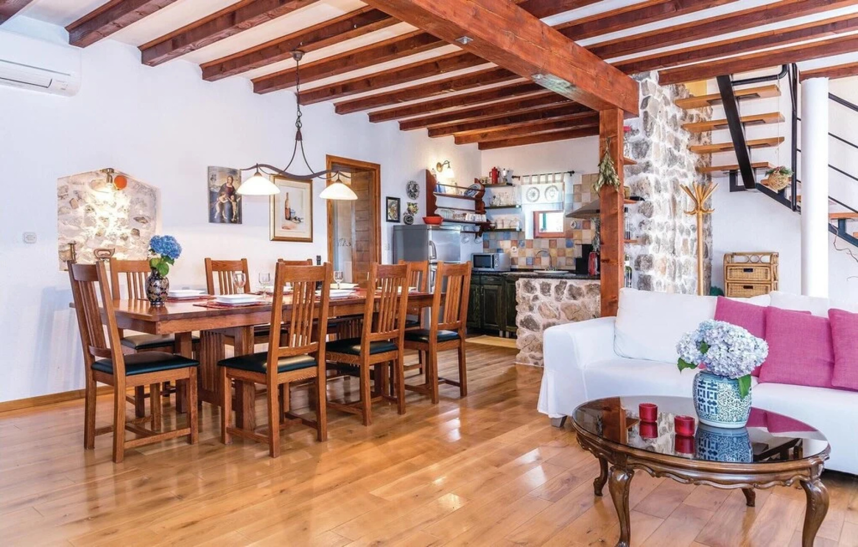 Amazing Home in Lozovac With Wifi and 3 Bedrooms