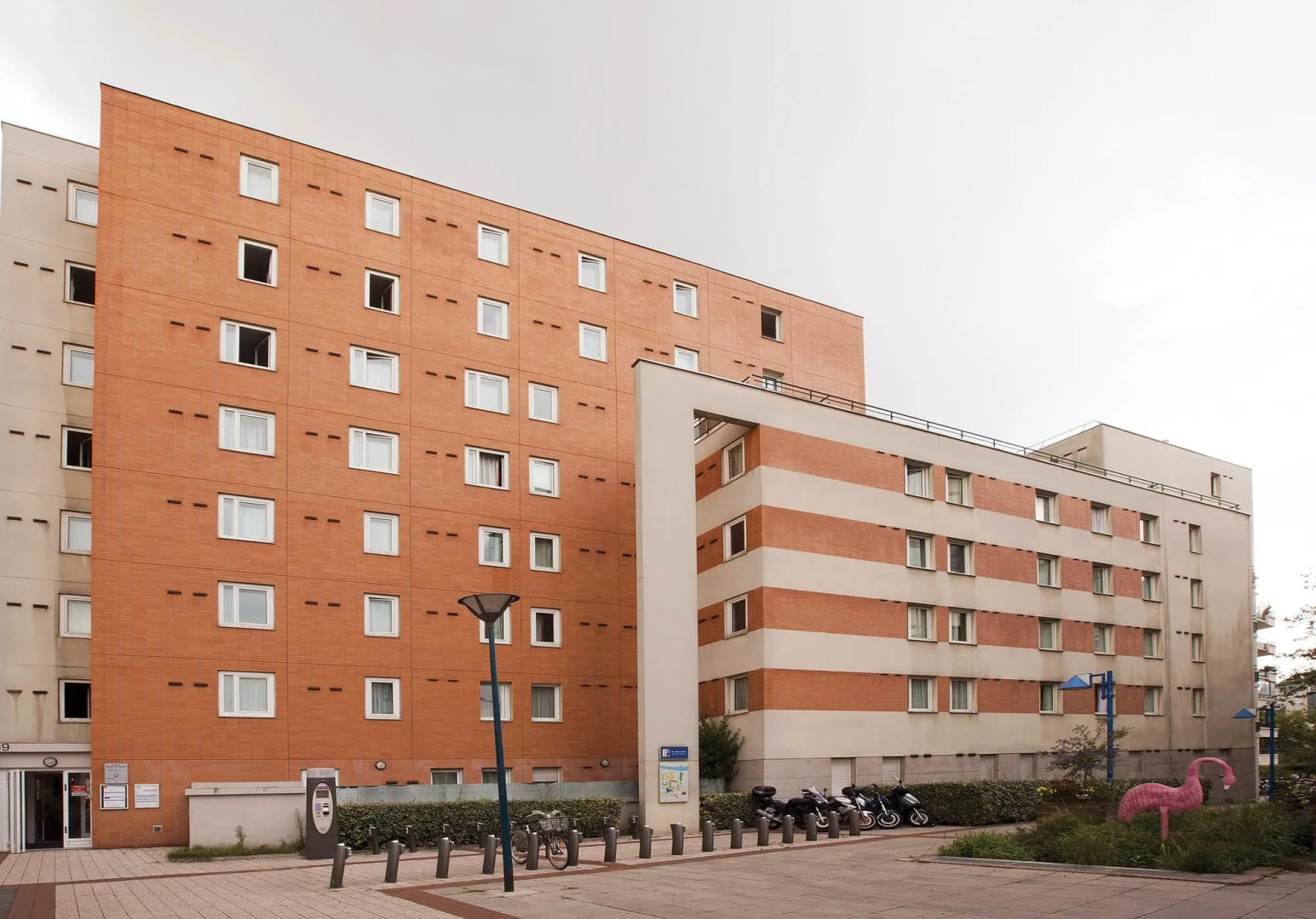 Séjours & Affaires Pantin Charles de Gaulle