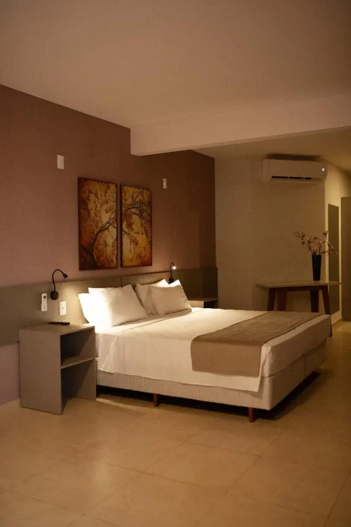 Bristol Infinity Hotel