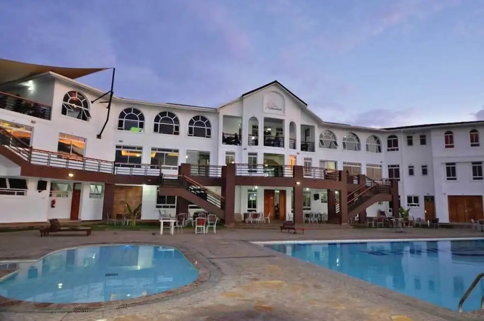 Greenpark Sundowner Hotel