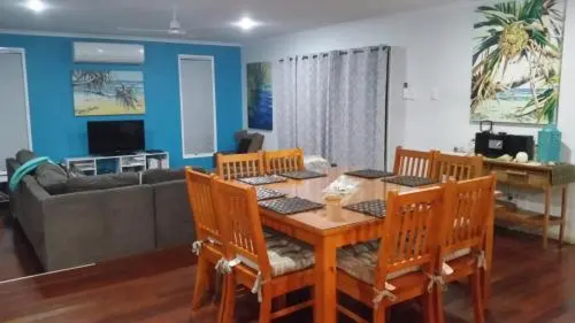 1 Naiad Court Lowset Family Home With Swimming Pool And Covered Deck. Pet Friendly