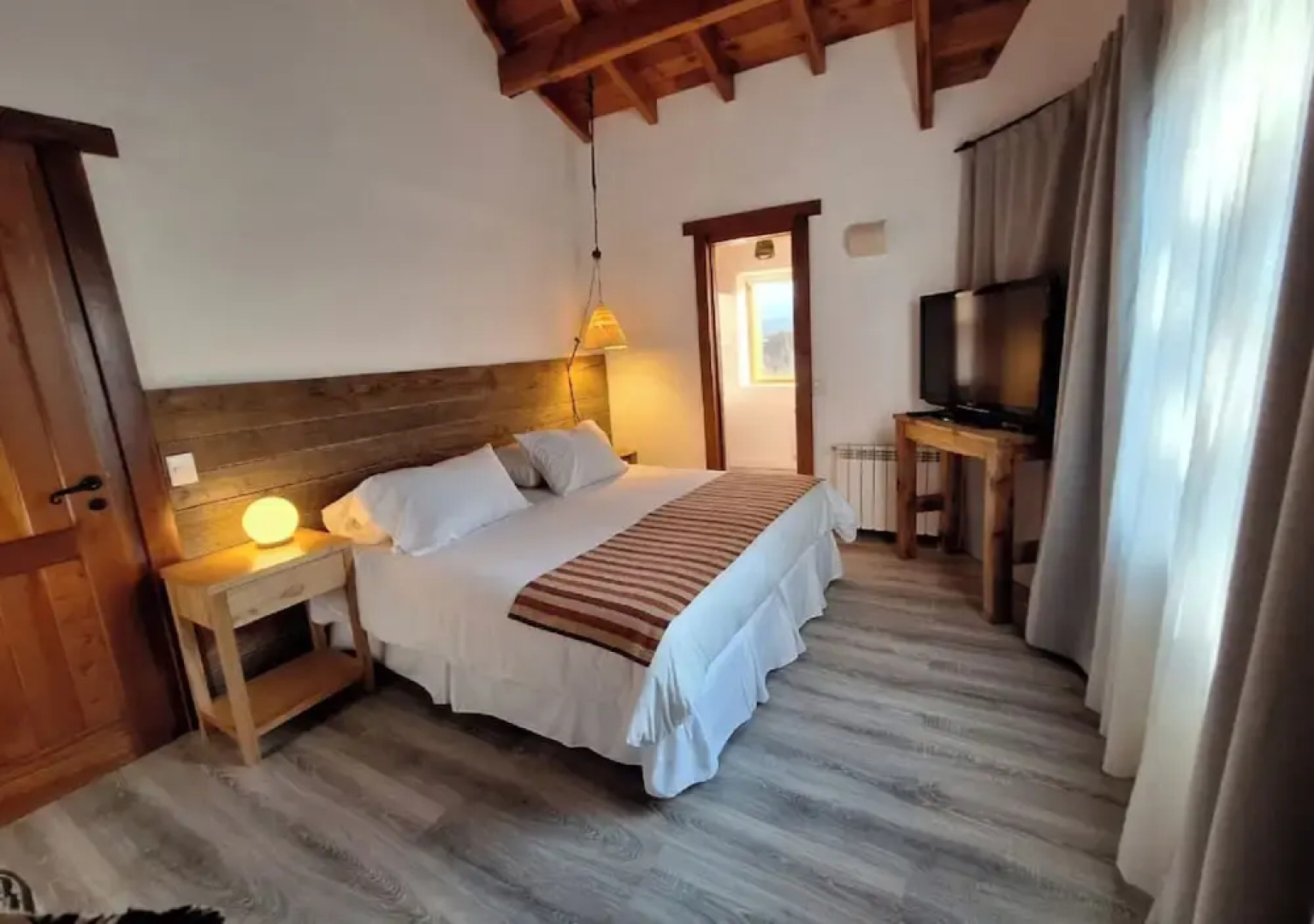 El Bosque by DOT Tradition