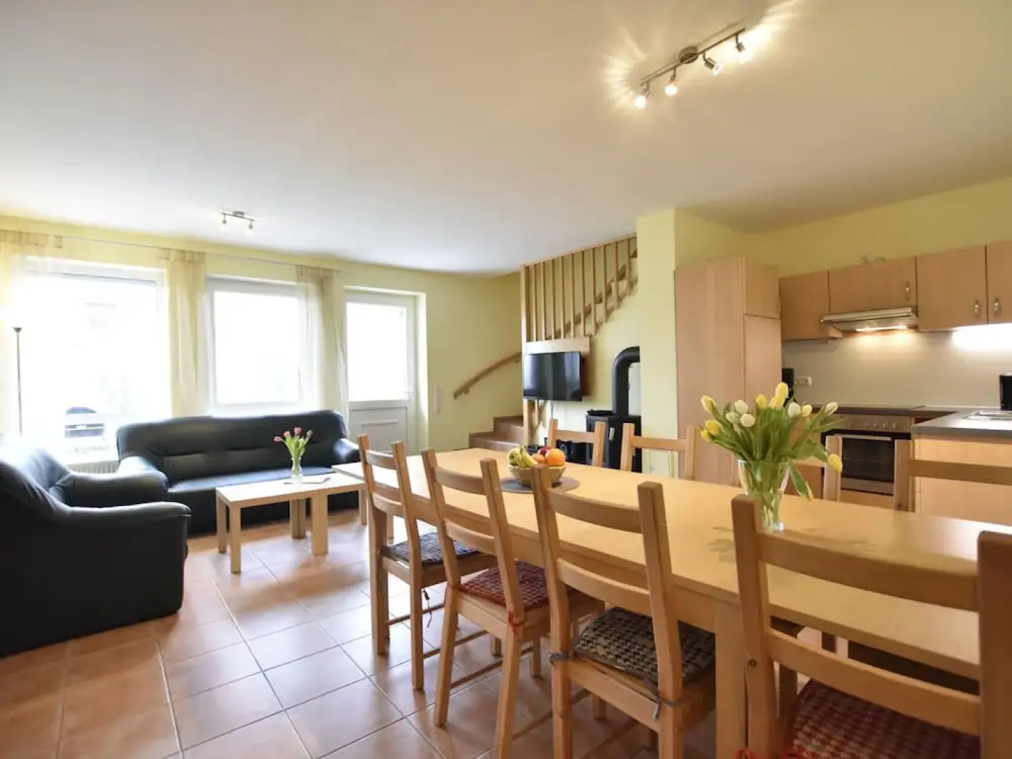 Idyllisches Ferienhaus mit Uberdachter Terrasse