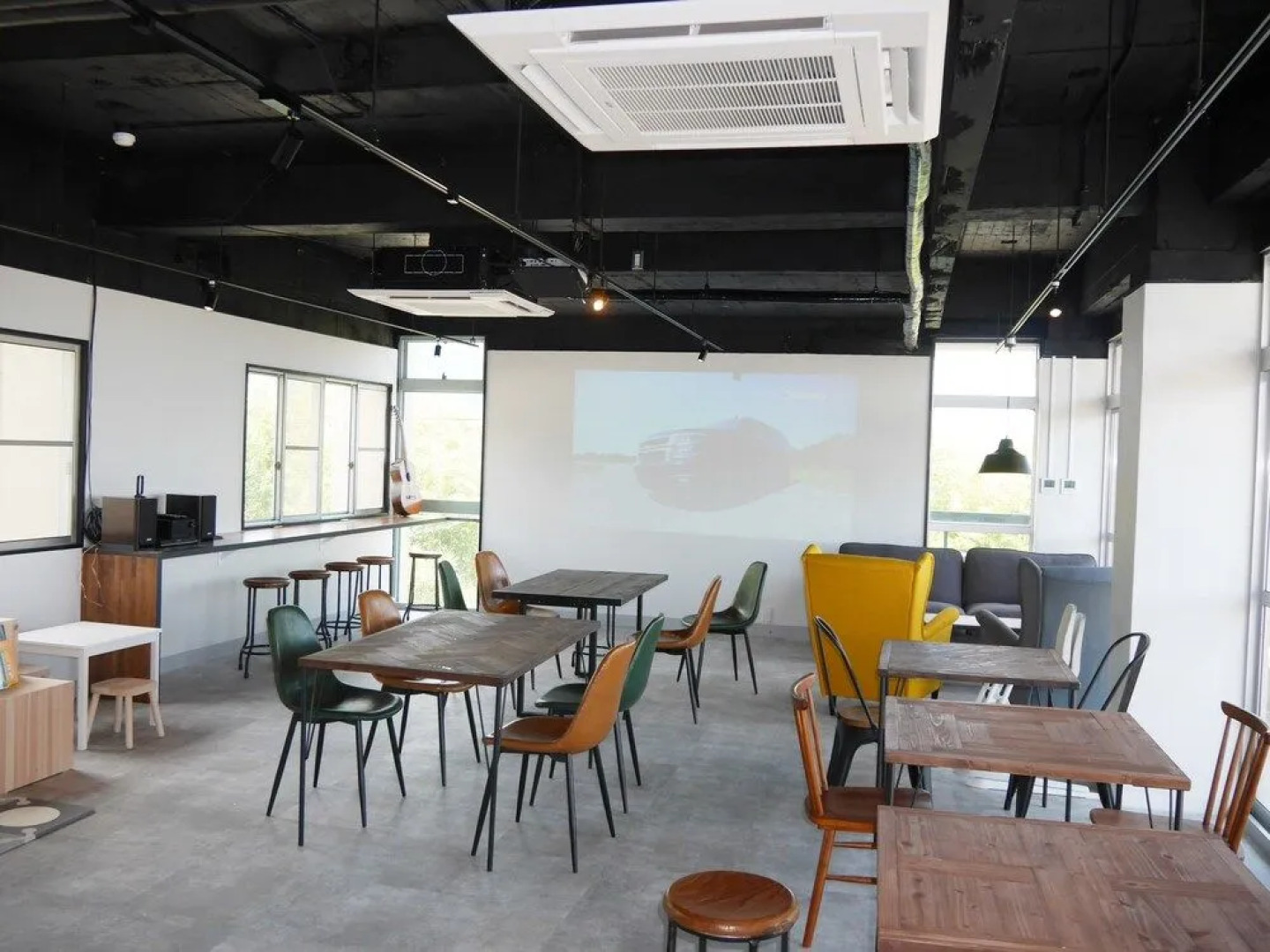 J-Hoppers Lake Biwa Guesthouse