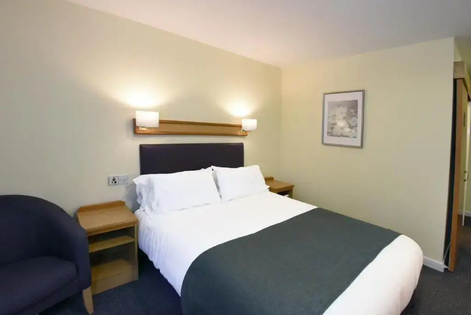 The Mount by Greene King Inns