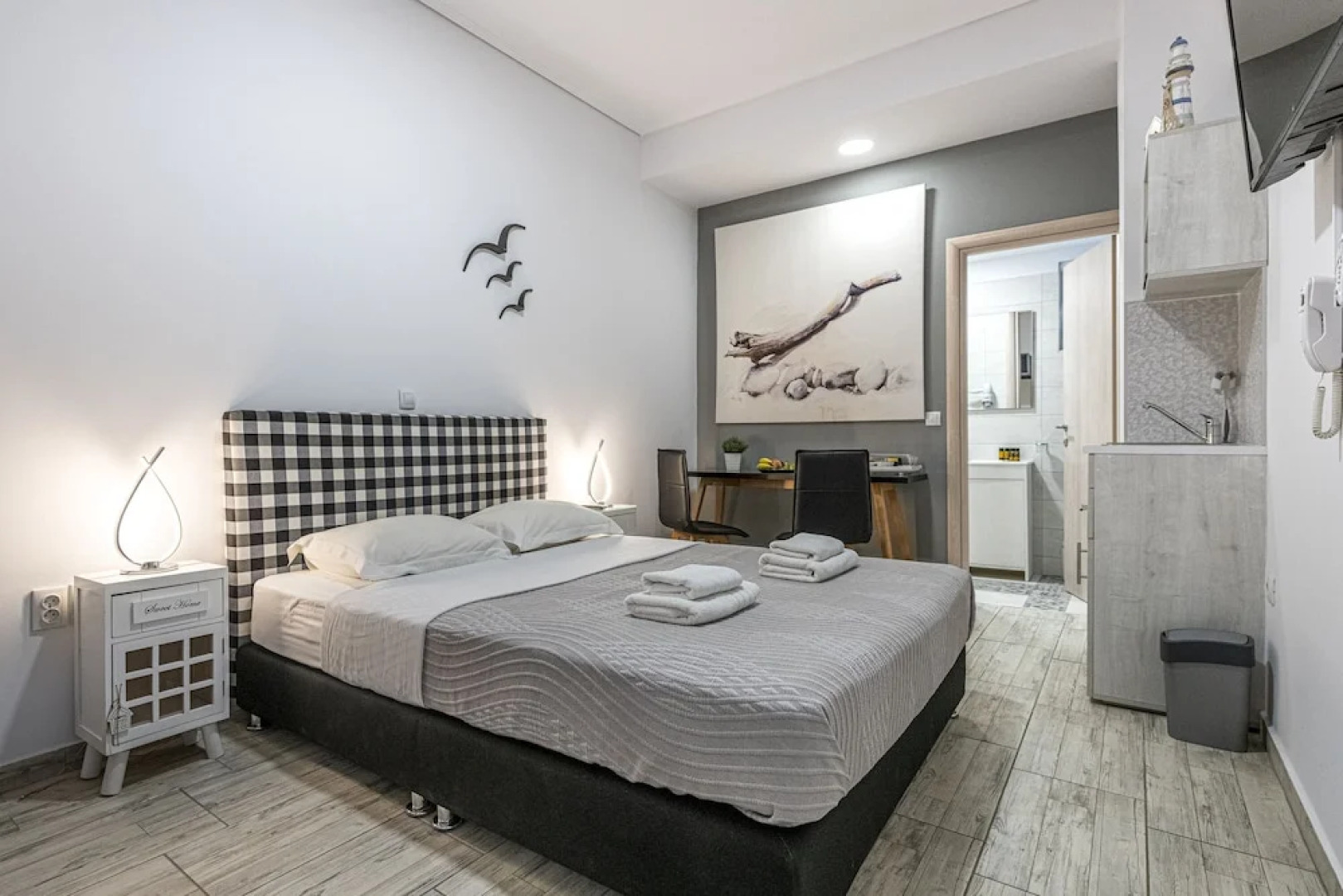 Comfort Stay Athens Airport Hotel - FREE shuttle from and to the airport