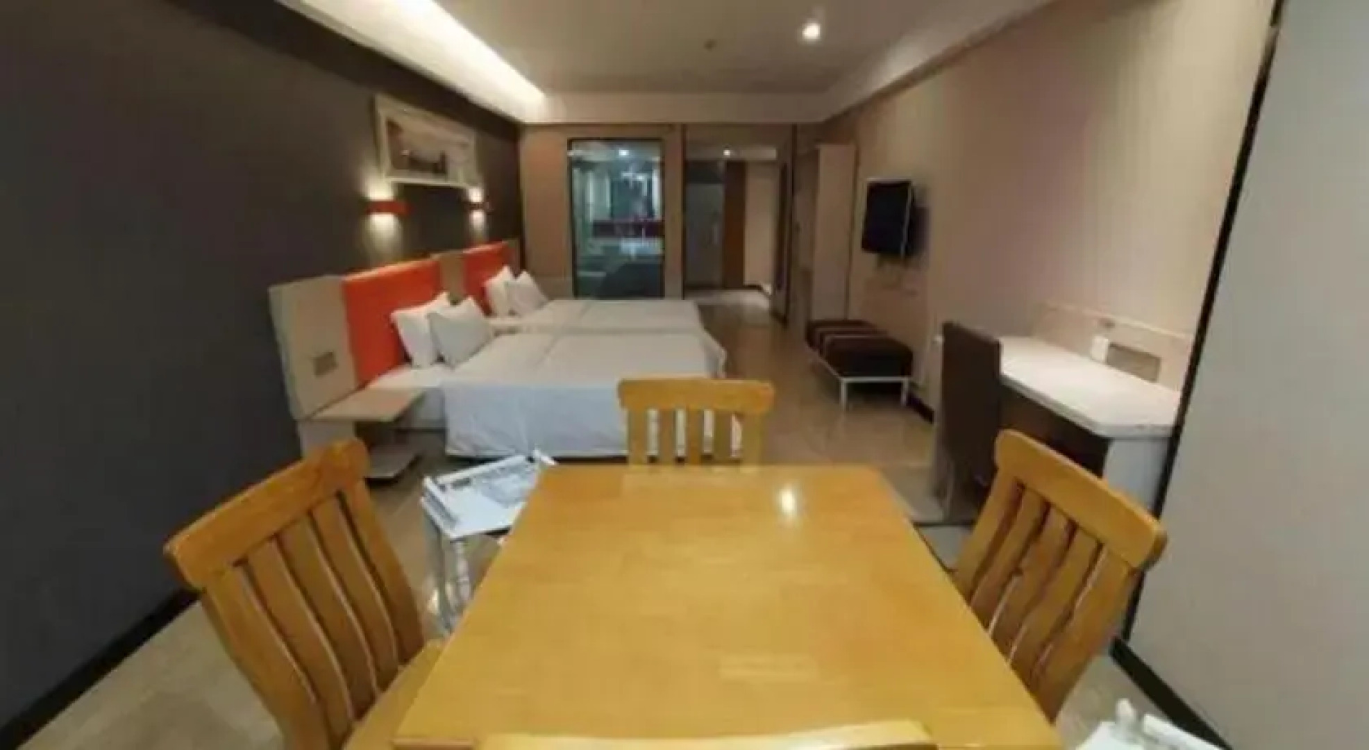 7 Days Premium Jingjiang Fuhai New World Automobile Terminal Branch