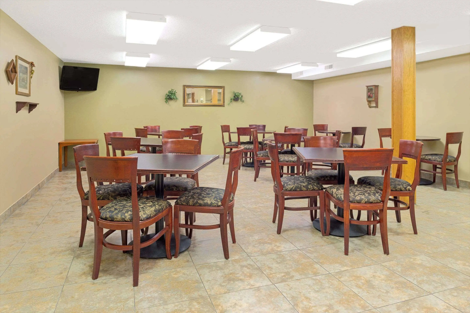 Super 8 By Wyndham St. Clair Mo