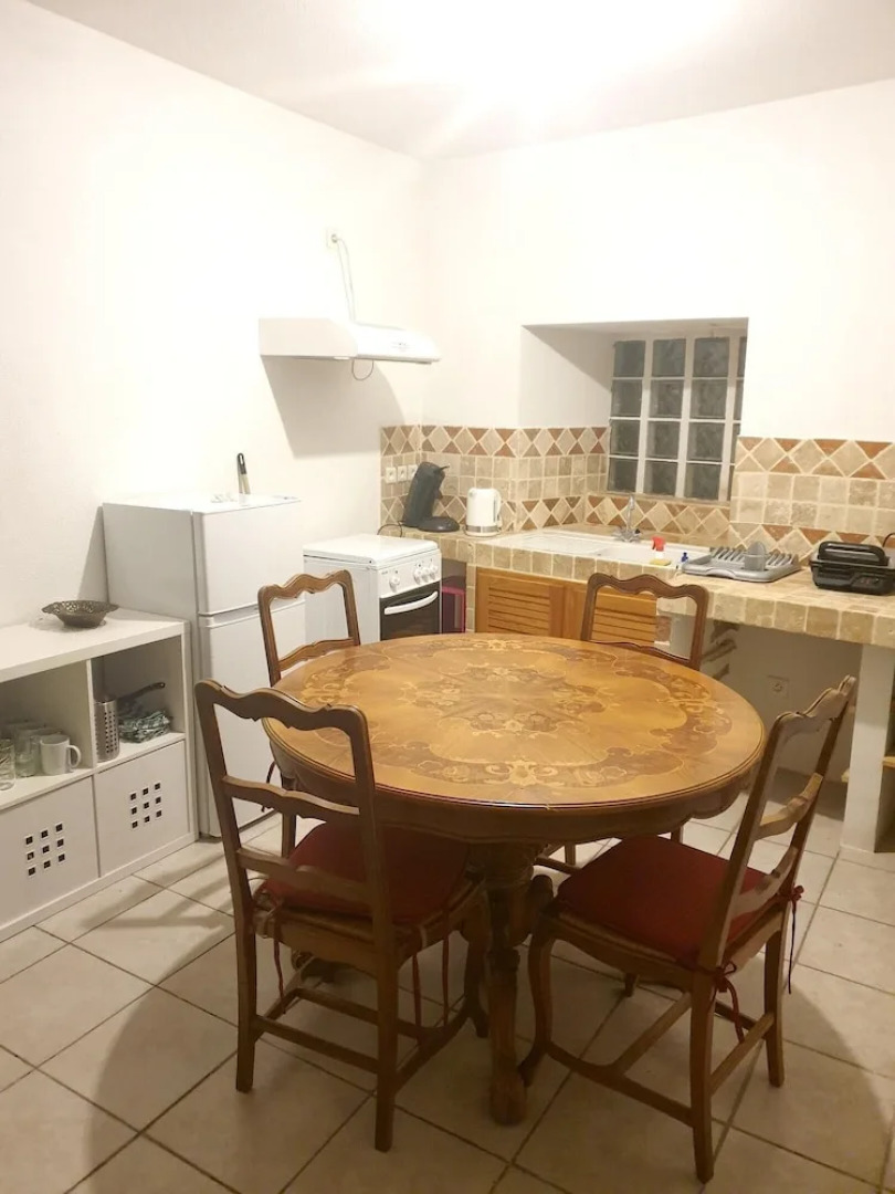 Apartment With one Bedroom in Saint-étienne-les-orgues, With Shared Pool and Wifi - 13 km From the Slopes