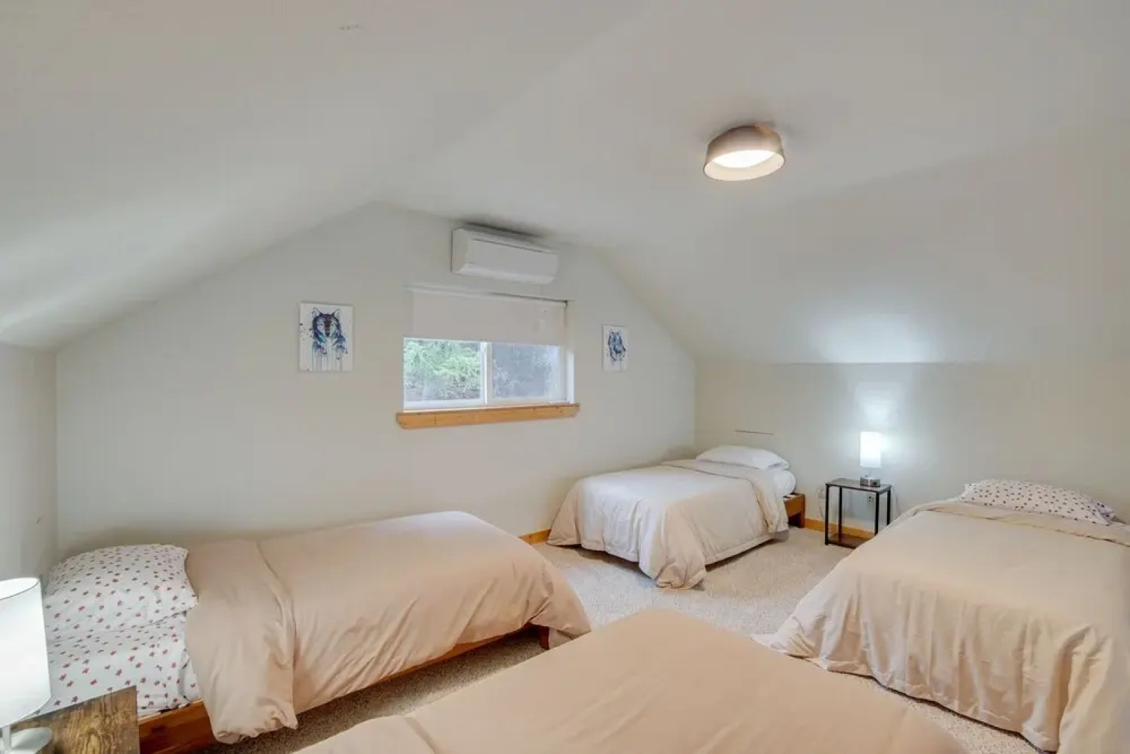 Cabin w/ Hot Tub & Fire Pit: 2 Mi to Cle Elum Lake