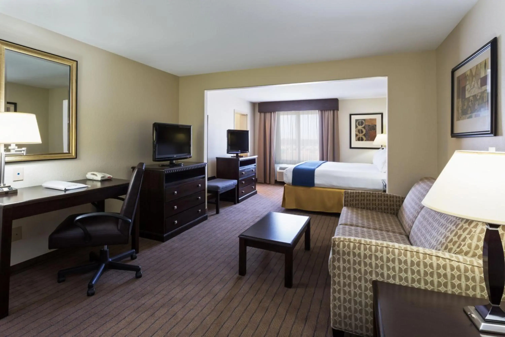 Holiday Inn Express and Suites Moultrie by IHG