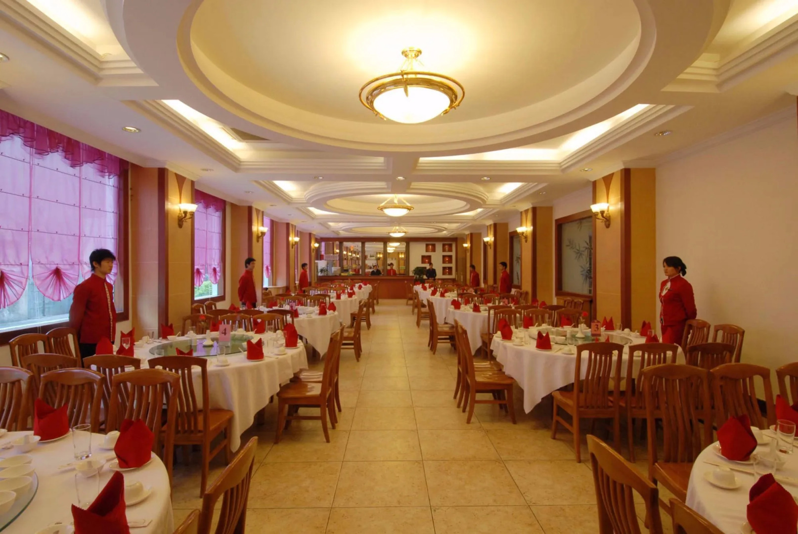 YangShuo New Century Hotel