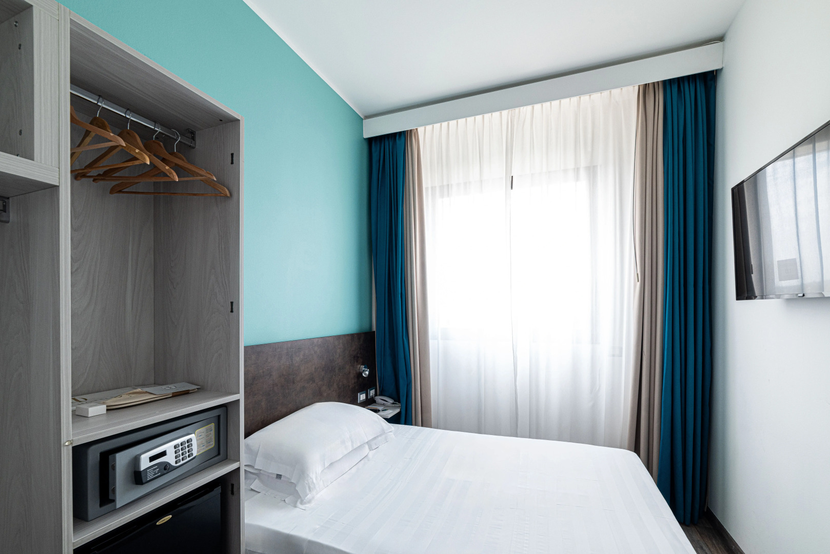 Отель Phi Hotel Milano