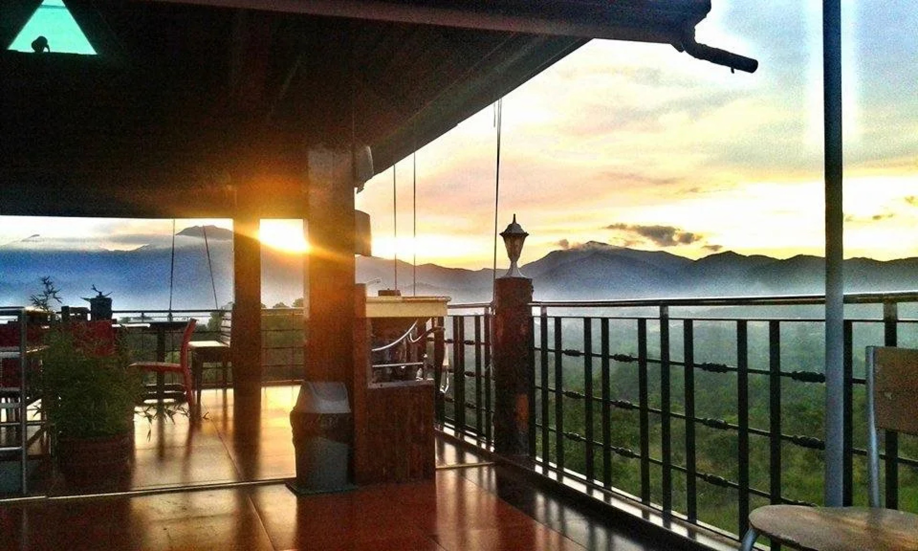 Puerto Vista Restaurant and Pension House