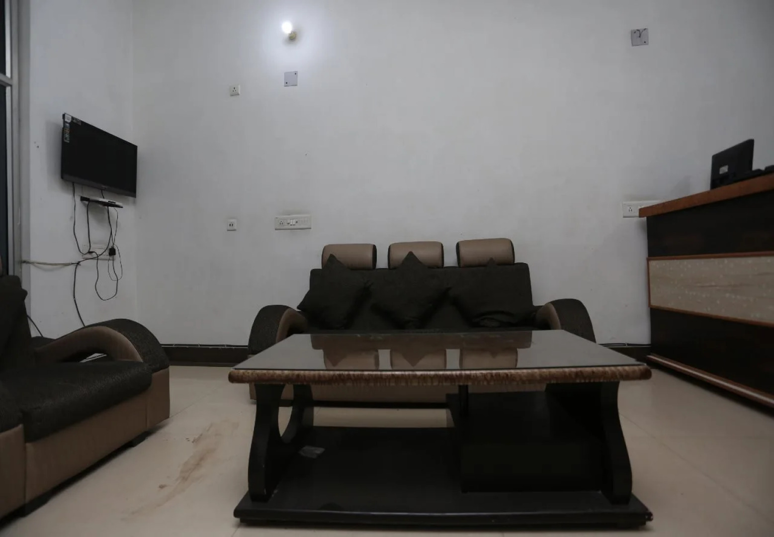 OYO 26852 Hanumant Palace