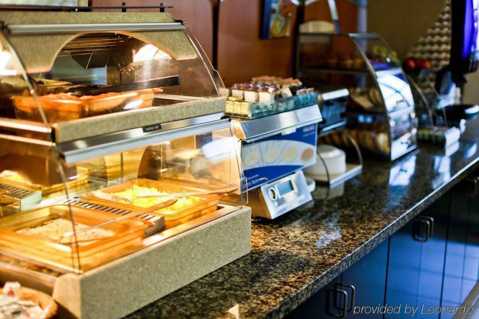 Hampton Inn & Suites Cathedral City