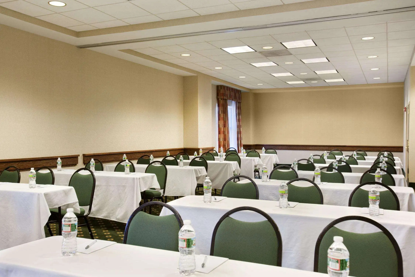 Hampton Inn & Suites Providence/Warwick-Airport