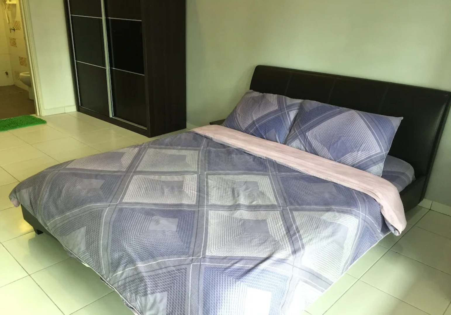 Crystal Homestay - 1 Sky Bayan Lepas